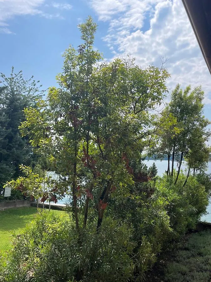Апартаменты Lakeside Holiday Сало